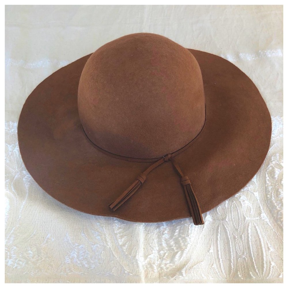 Target Camel Colored Felt Floppy Hat